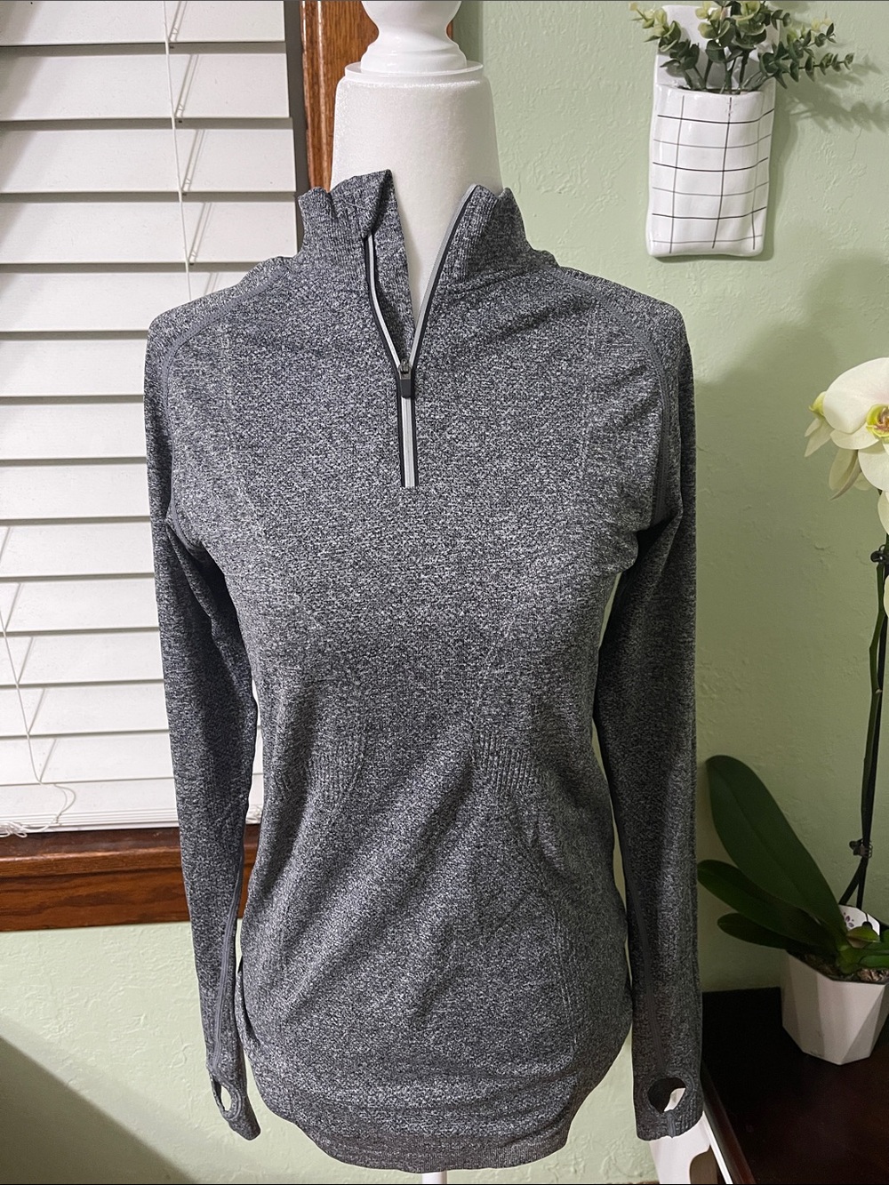 ZYIA Heather Charcoal Quarter-Zip Pullover - Picture 3 of 8